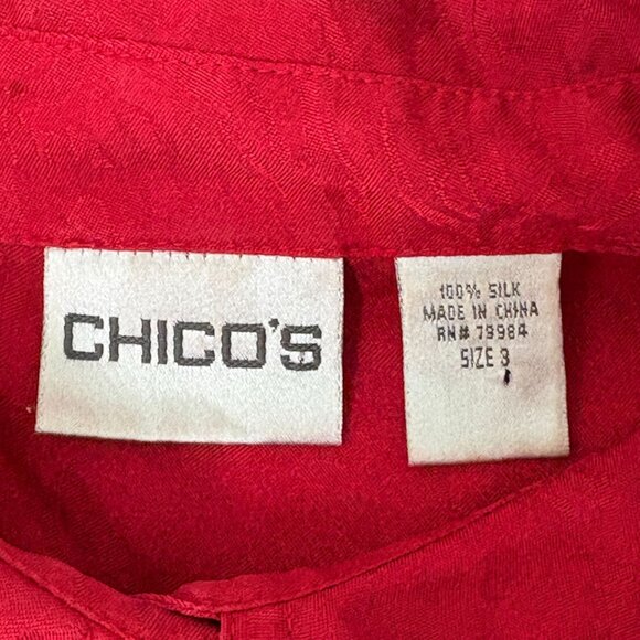 Chicos Button Front Top Size 3 XL Red 100% Silk Textured Print Long Sleeve - Picture 4 of 10